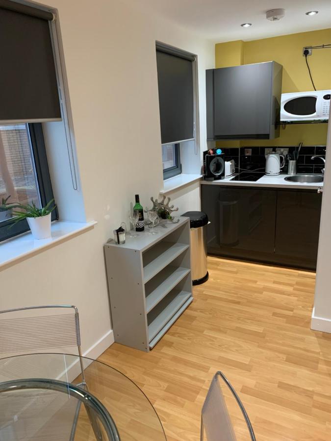 Modern, Centre, With Free Wifi, Gym Access, Netflix - West One *